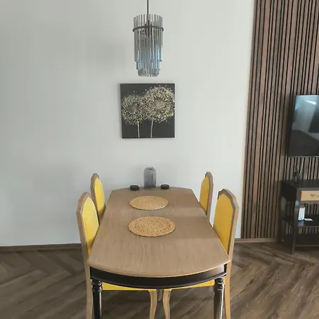 Rezidence Trojka - A6 * Horní Planá