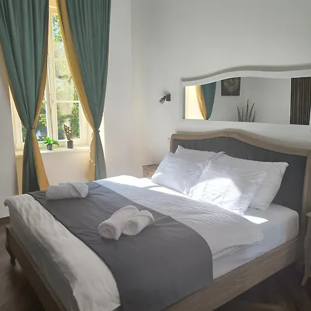 Rezidence Trojka - A6 Apartamento